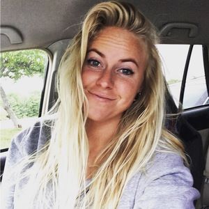 Meet your Posher, Casey